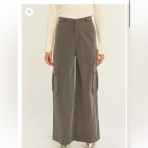 dress cargo pants for women! Never worn!